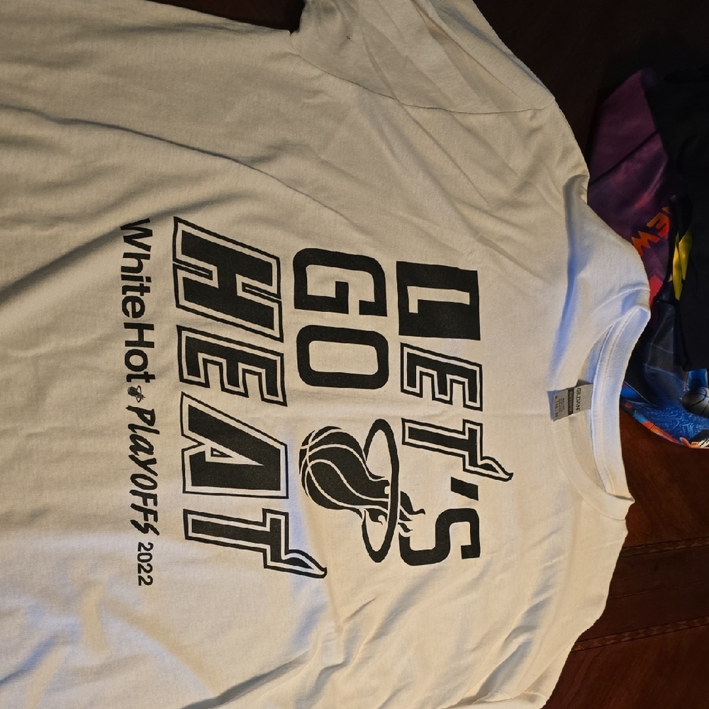 Gildan Heavy Cotton White T-Shirt